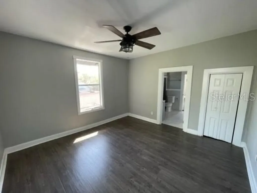 1211 E 17th Avenue Tampa FL 33605