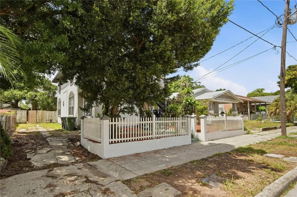 1211 E 17th Avenue Tampa FL 33605
