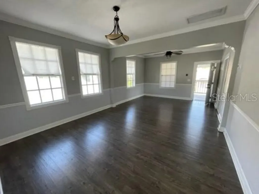 1211 E 17th Avenue Tampa FL 33605