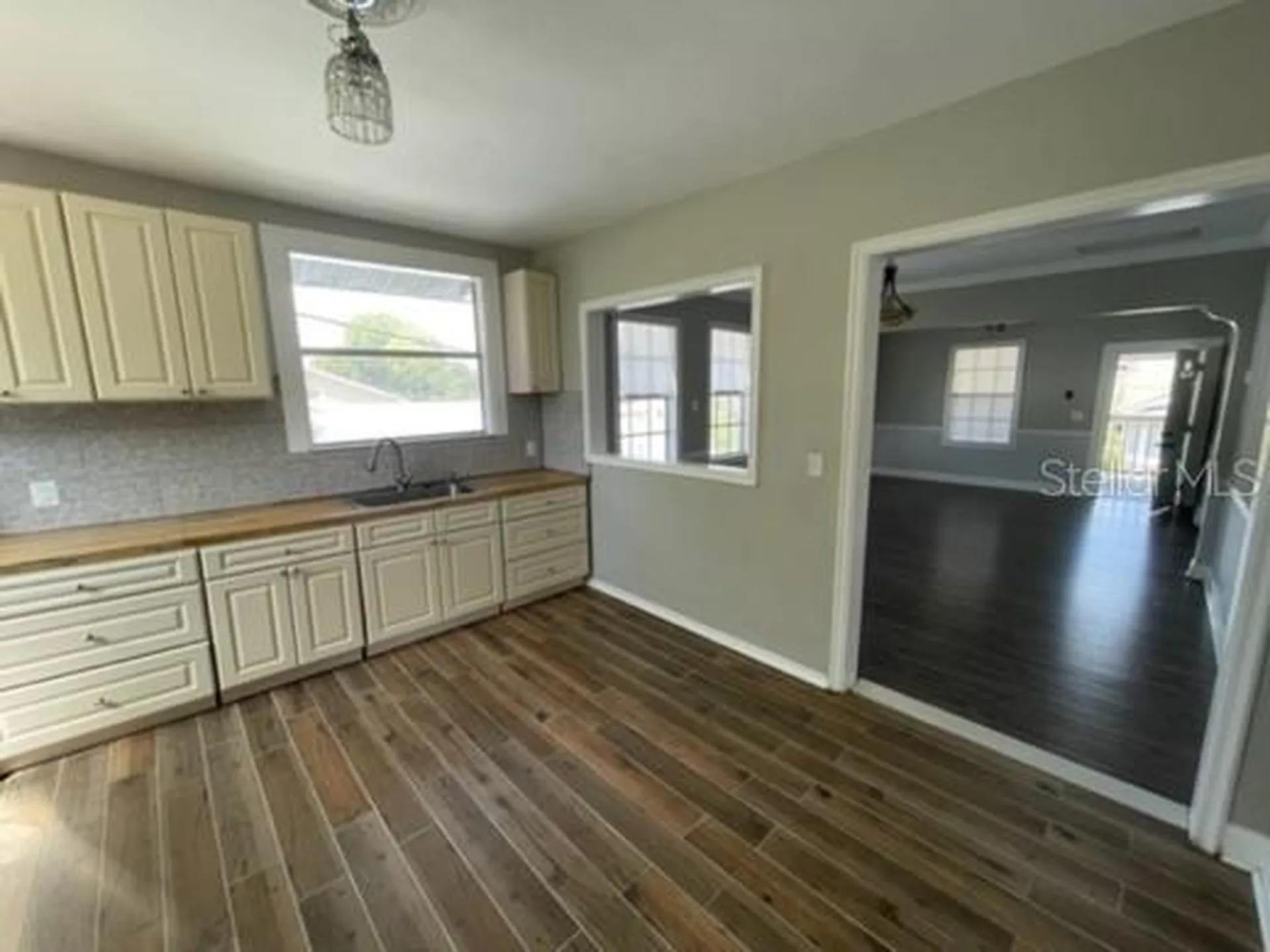 1211 E 17th Avenue Tampa FL 33605