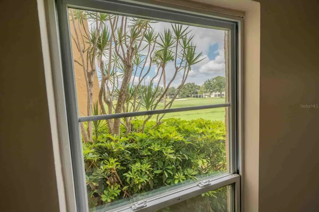 225 Country Club Drive Largo FL 33771