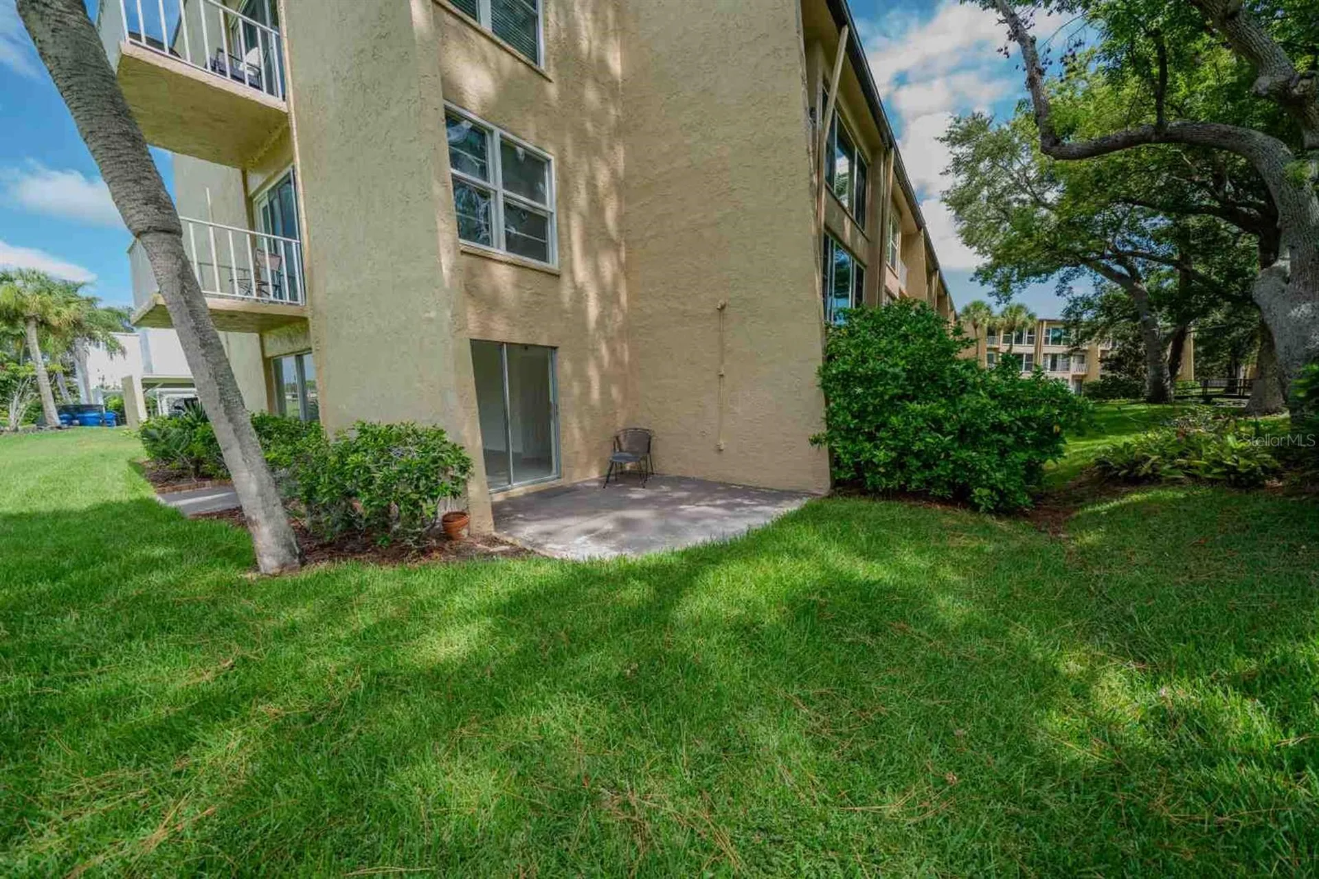 225 Country Club Drive Largo FL 33771