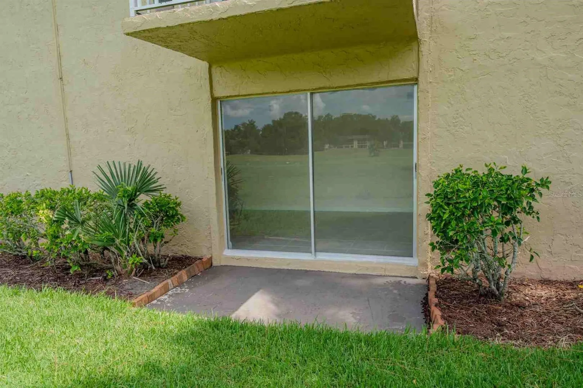 225 Country Club Drive Largo FL 33771