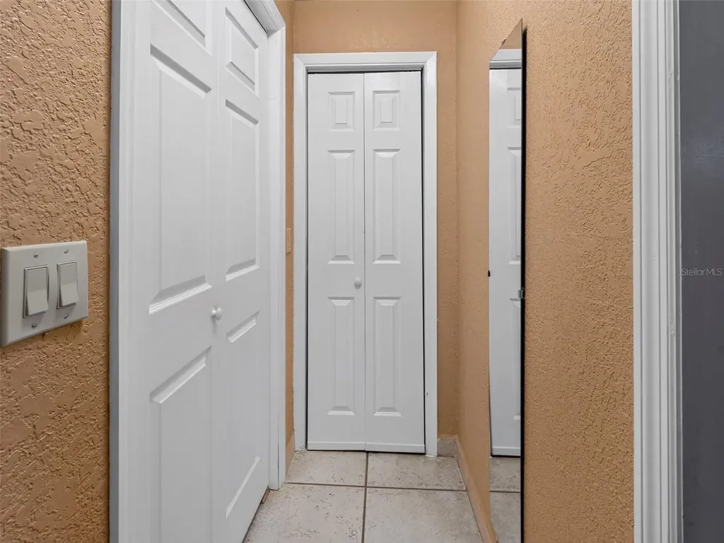 8516 Twin Lake Boulevard Tampa FL 33614