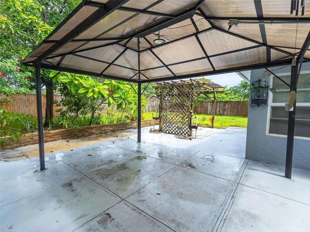 8516 Twin Lake Boulevard Tampa FL 33614