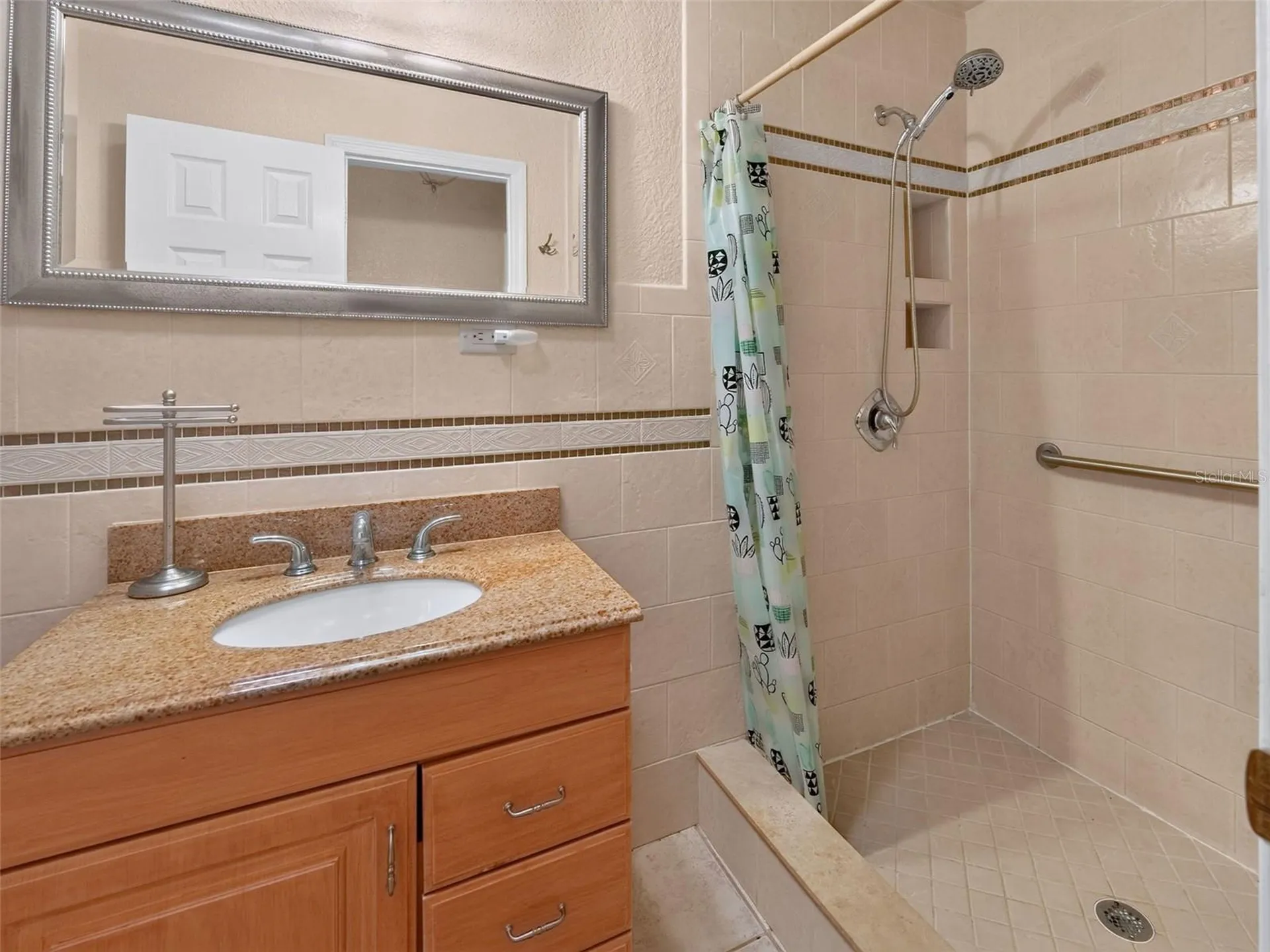 8516 Twin Lake Boulevard Tampa FL 33614