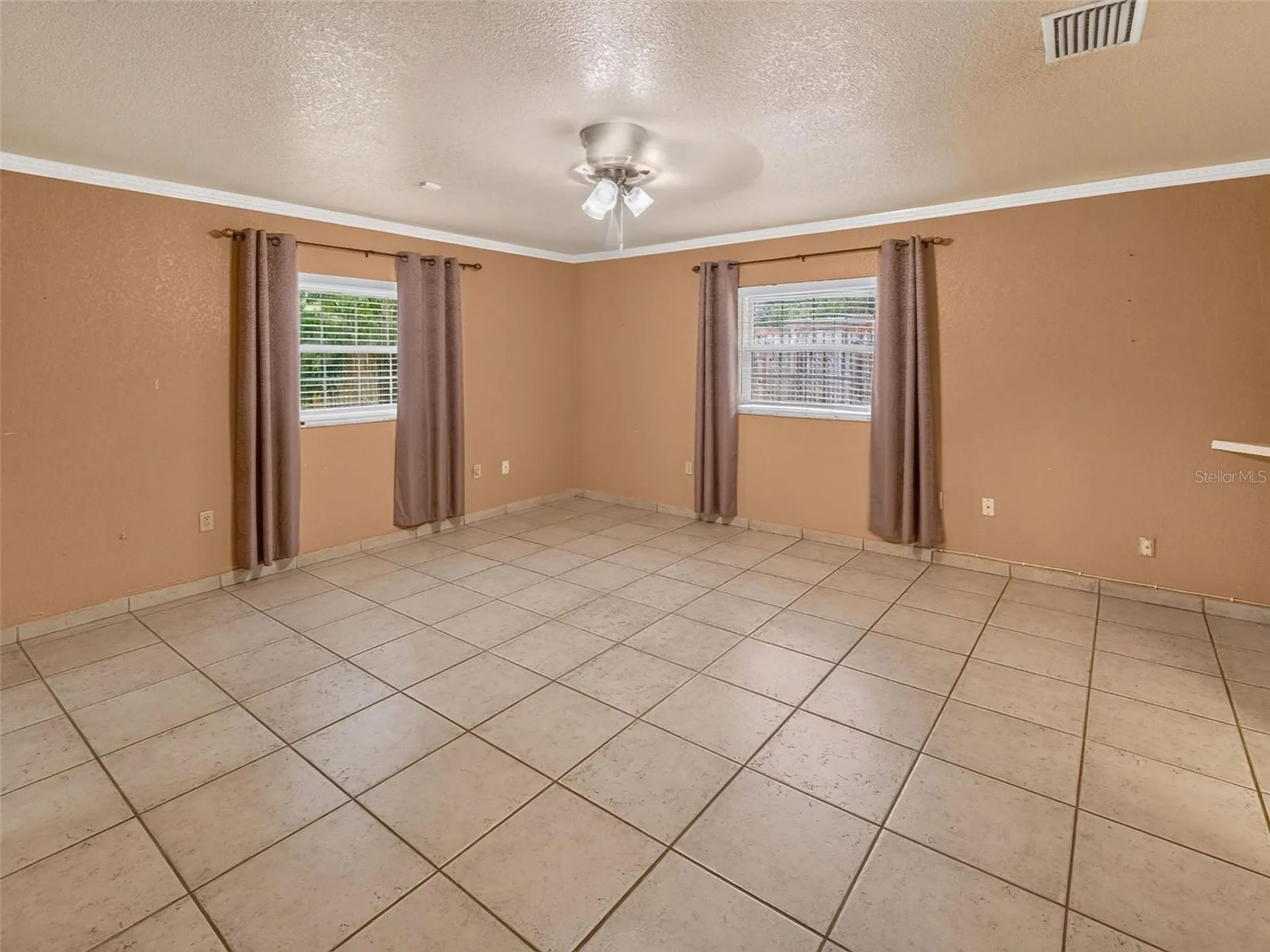 8516 Twin Lake Boulevard Tampa FL 33614