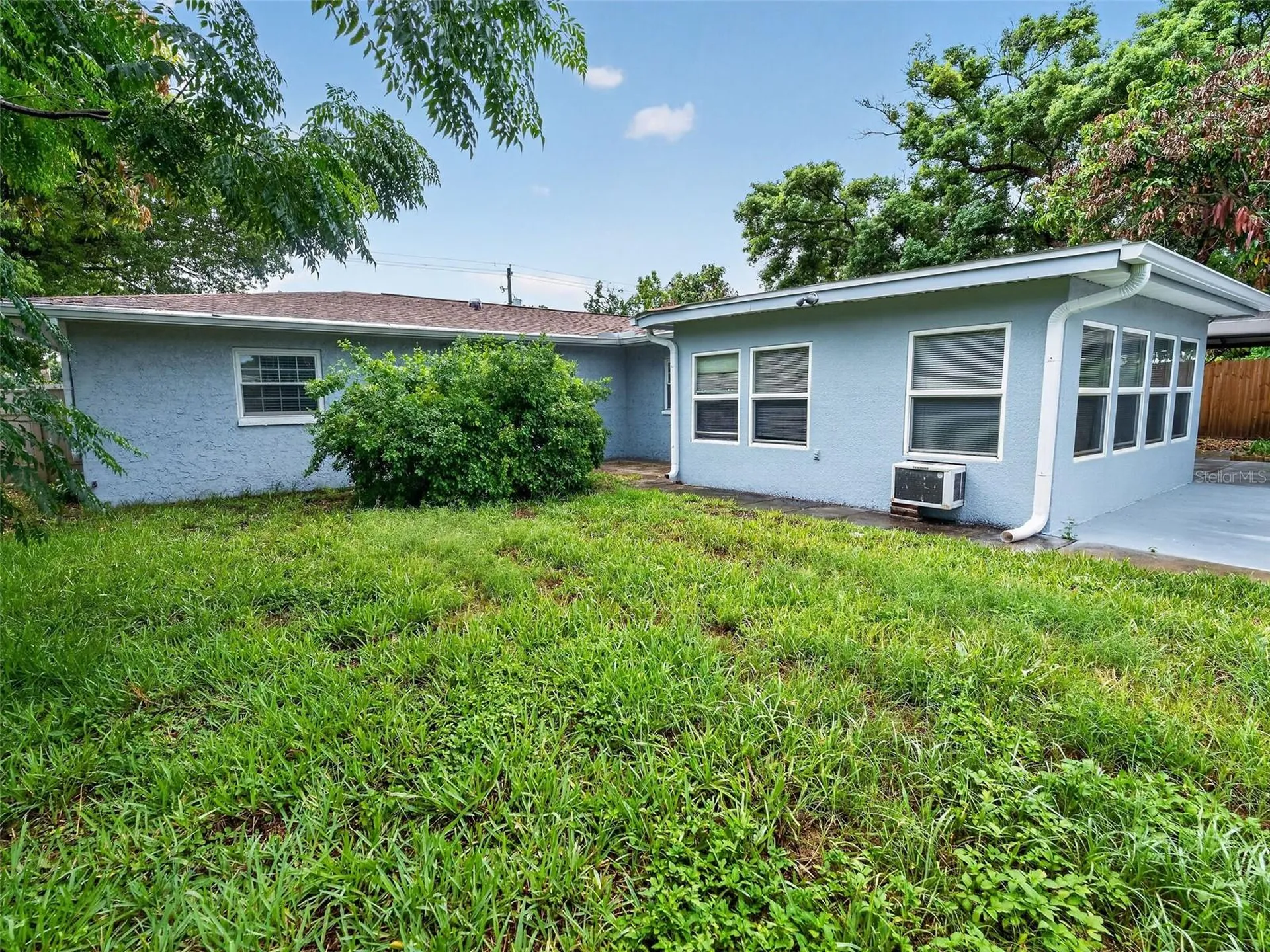 8516 Twin Lake Boulevard Tampa FL 33614