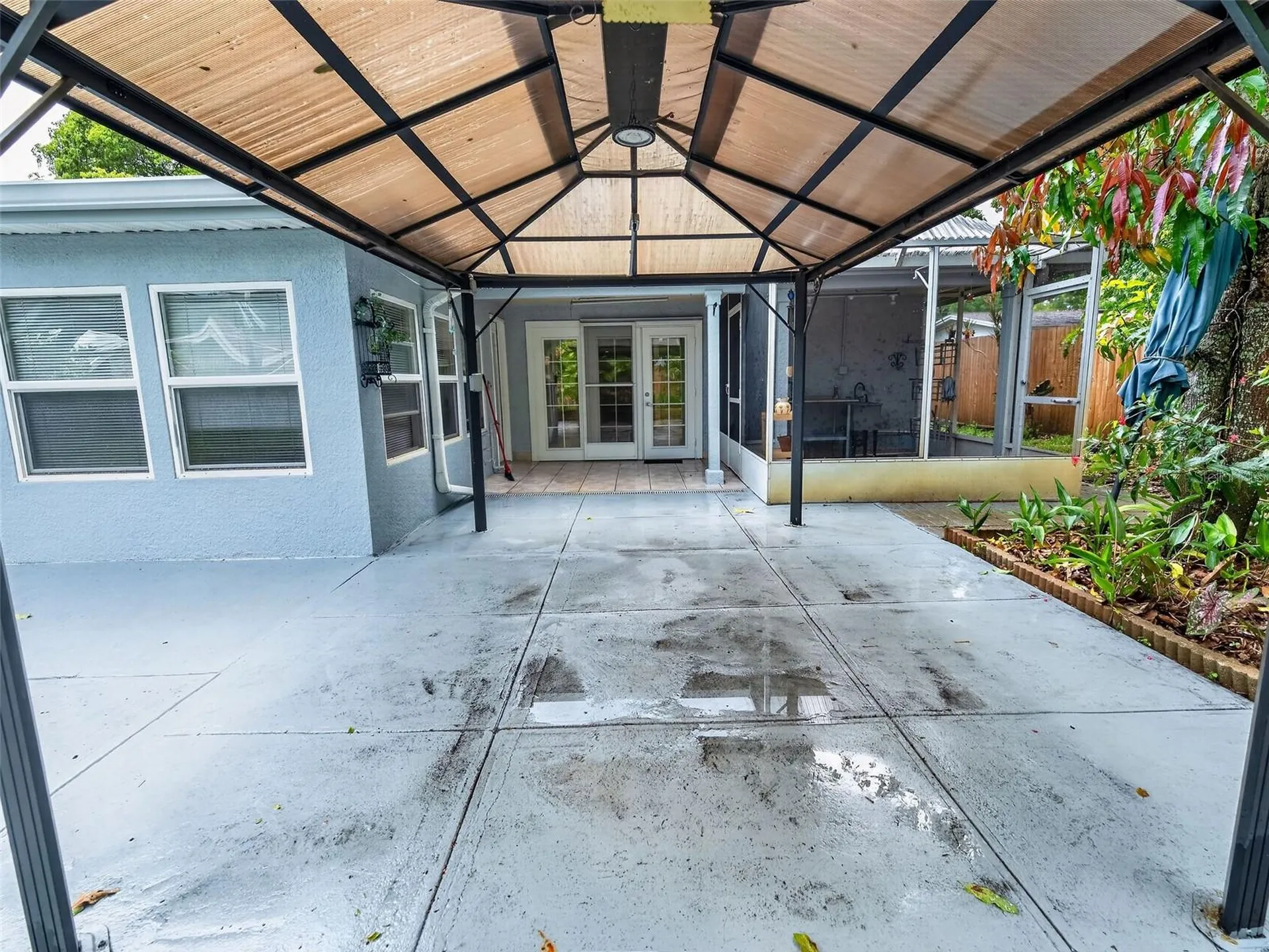 8516 Twin Lake Boulevard Tampa FL 33614