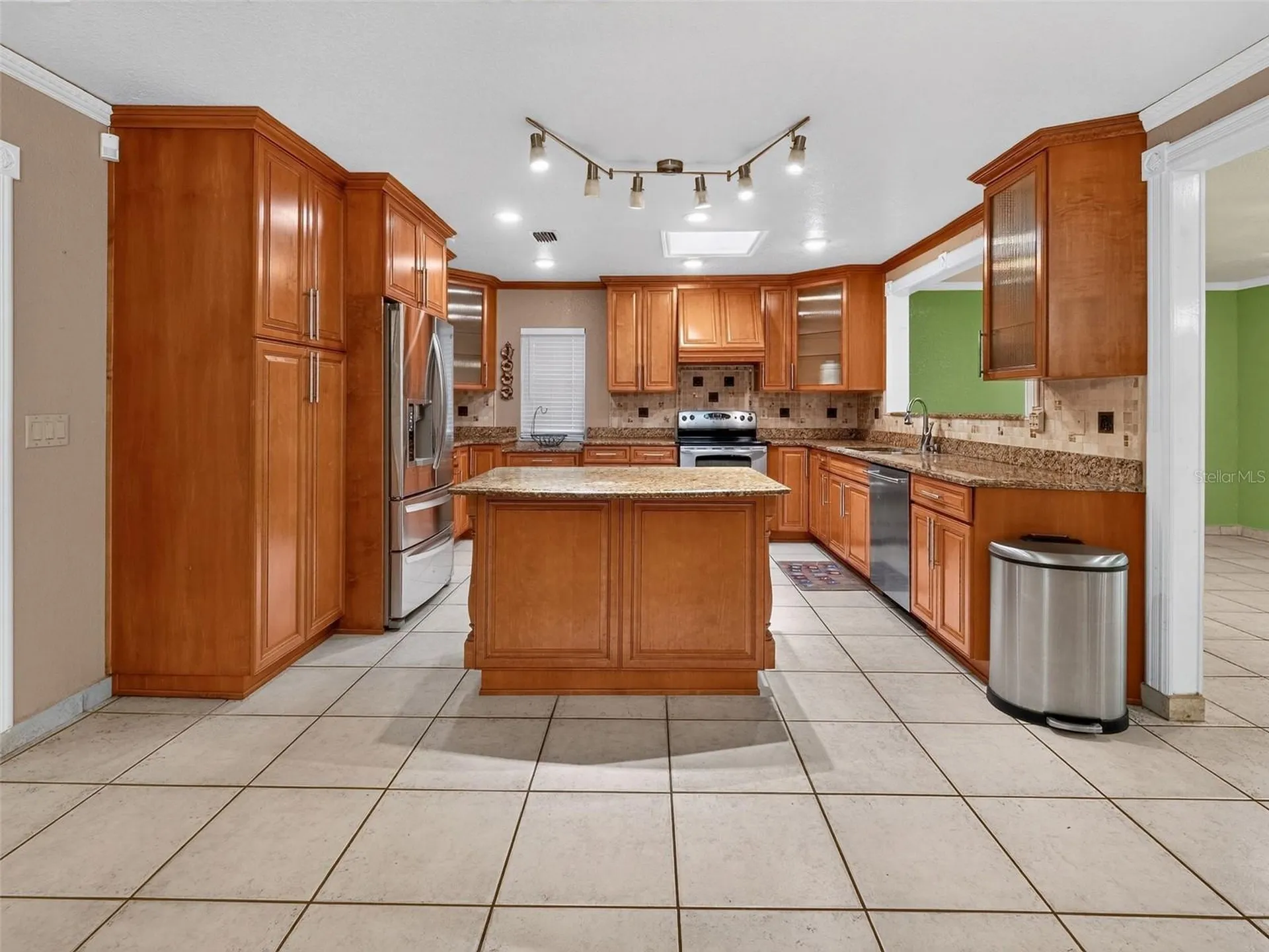 8516 Twin Lake Boulevard Tampa FL 33614