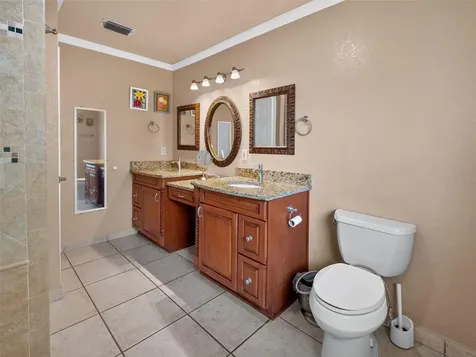 8516 Twin Lake Boulevard Tampa FL 33614