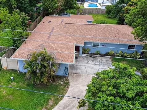 8516 Twin Lake Boulevard Tampa FL 33614