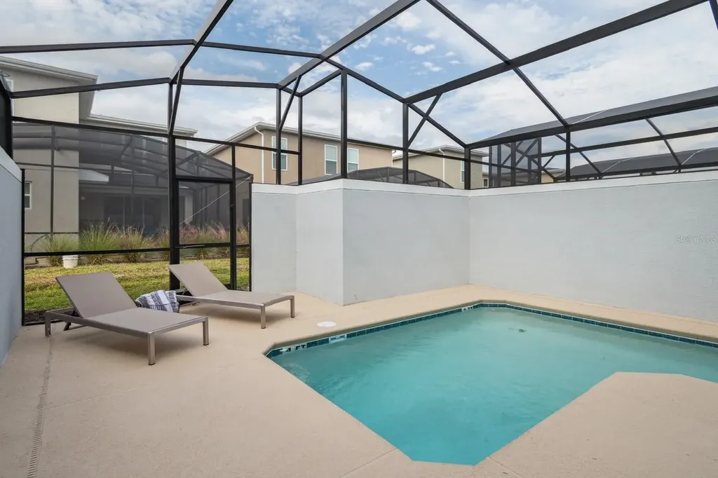2440 Reading Trail Kissimmee FL 34746