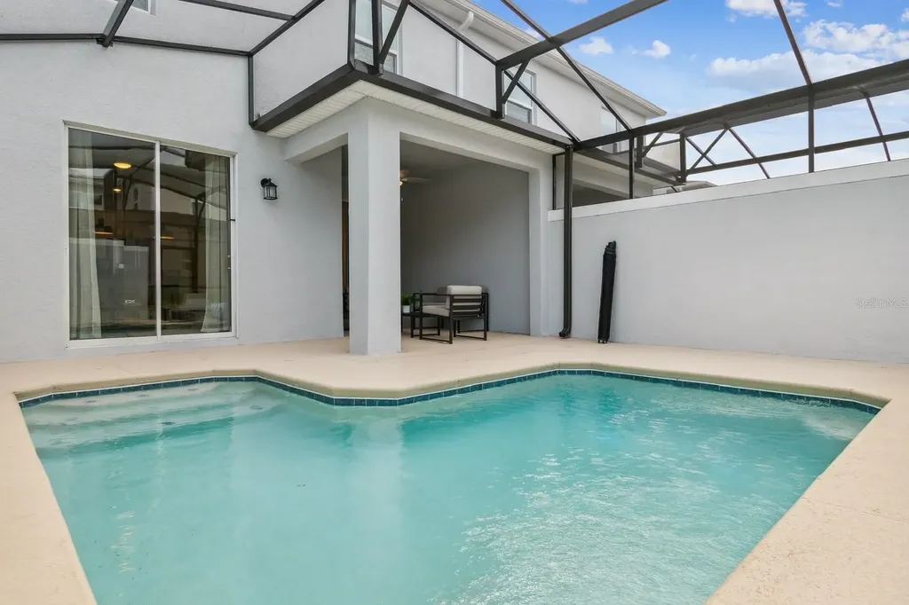 2440 Reading Trail Kissimmee FL 34746