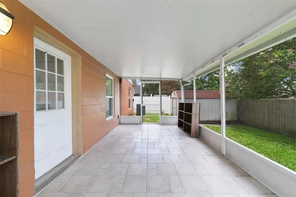 7692 Pine Fork Drive Orlando FL 32822