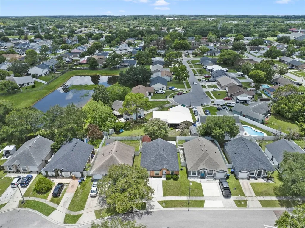 7692 Pine Fork Drive Orlando FL 32822