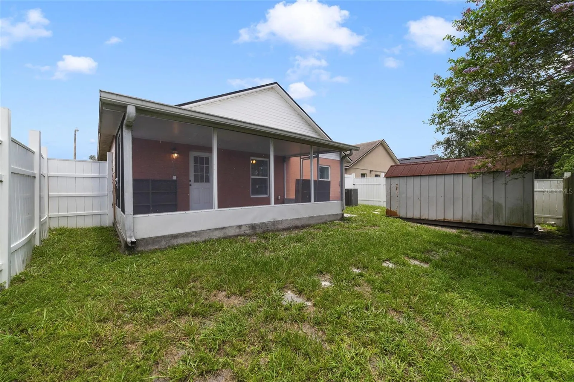 7692 Pine Fork Drive Orlando FL 32822