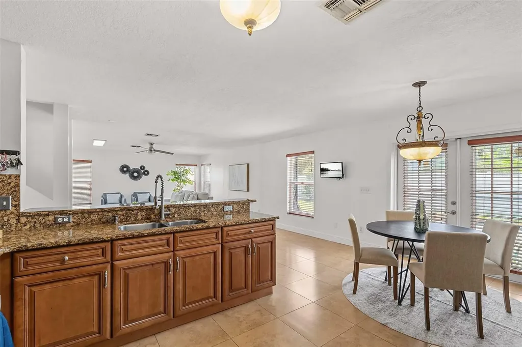 1424 Aguacate Court Orlando FL 32837