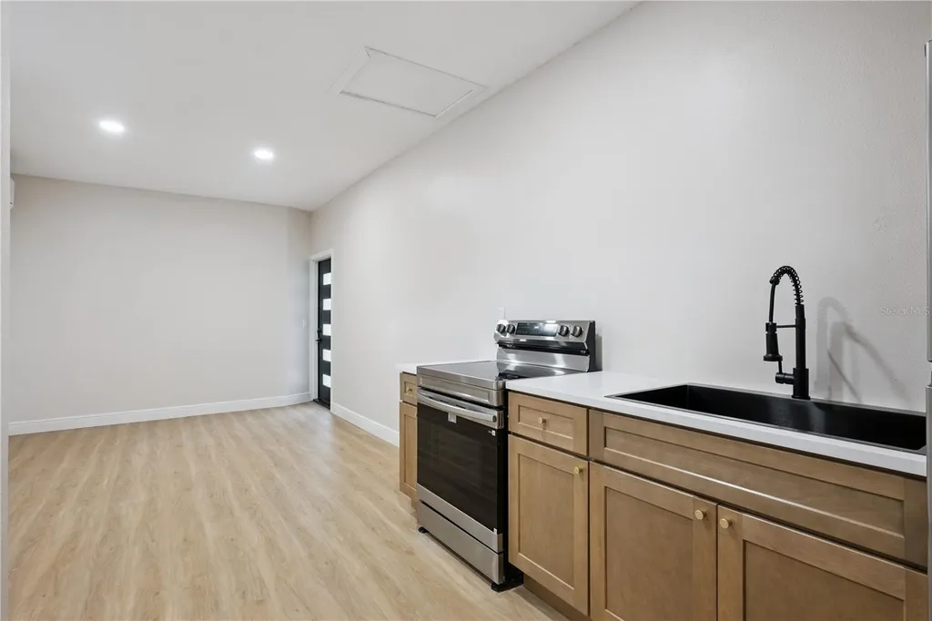 201 E Muriel Street Orlando FL 32806