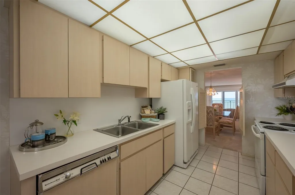 19 Whispering Sands Drive Sarasota FL 34242