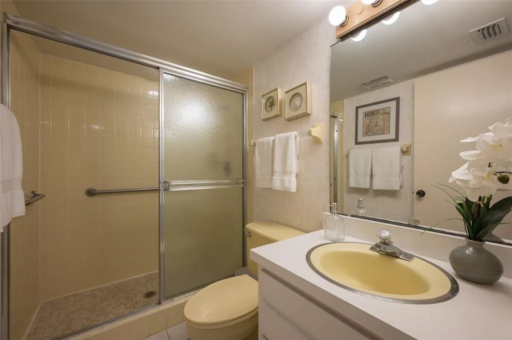 19 Whispering Sands Drive Sarasota FL 34242