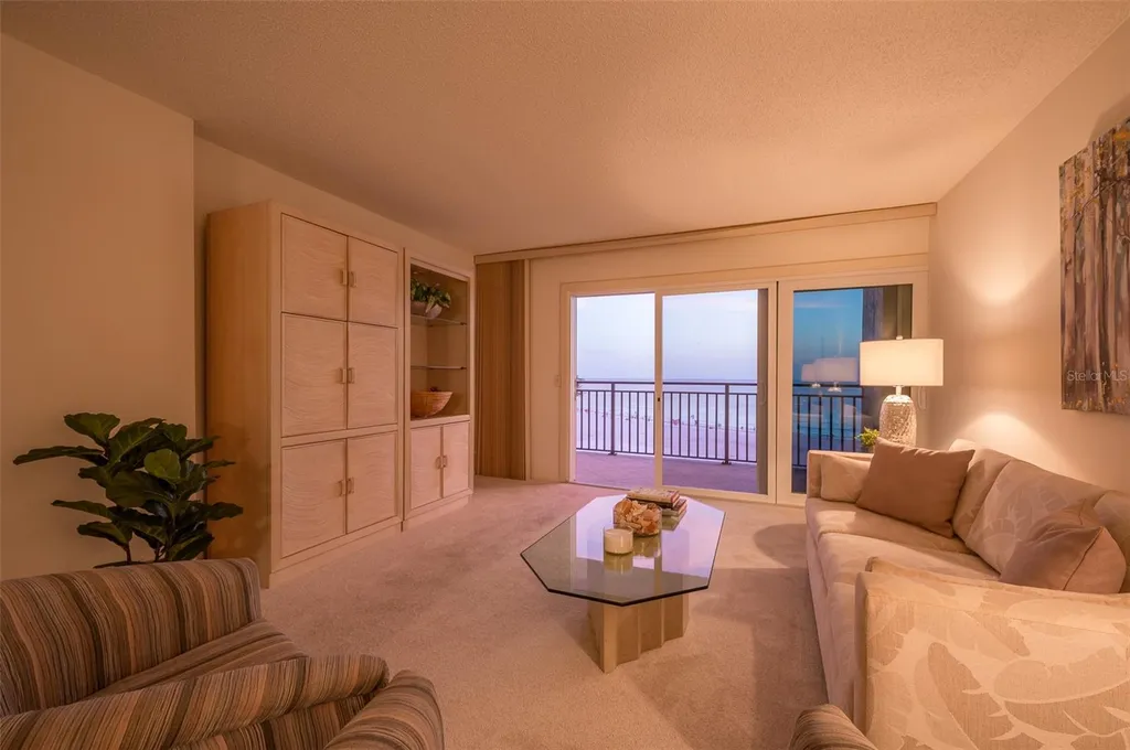 19 Whispering Sands Drive Sarasota FL 34242