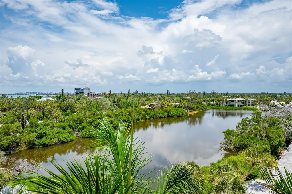19 Whispering Sands Drive Sarasota FL 34242