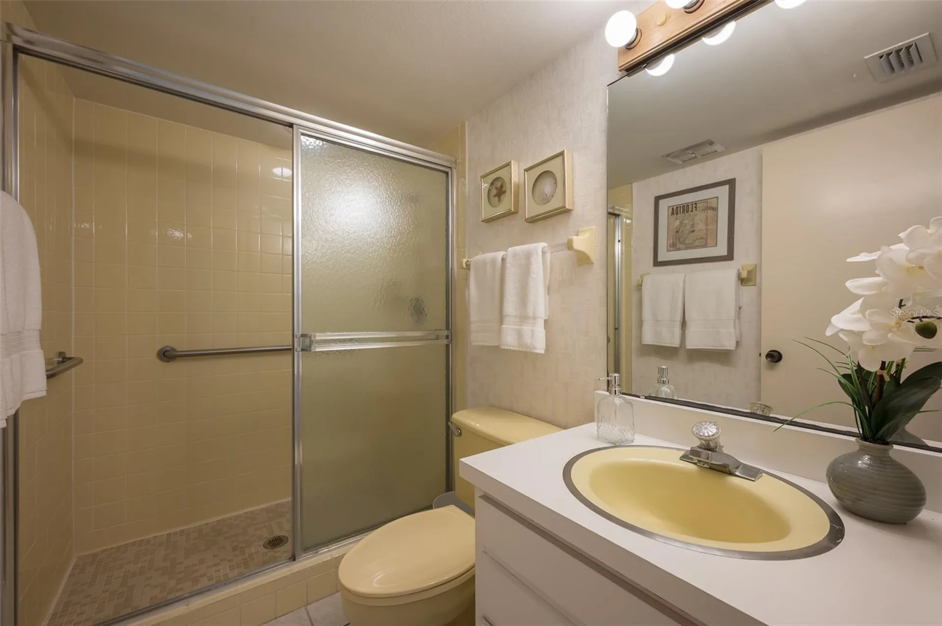 19 Whispering Sands Drive Sarasota FL 34242