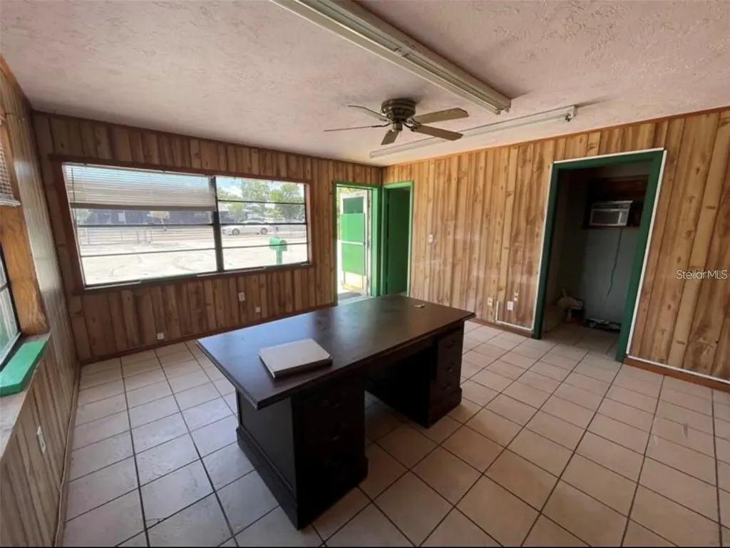1614 9th Street W Bradenton FL 34205