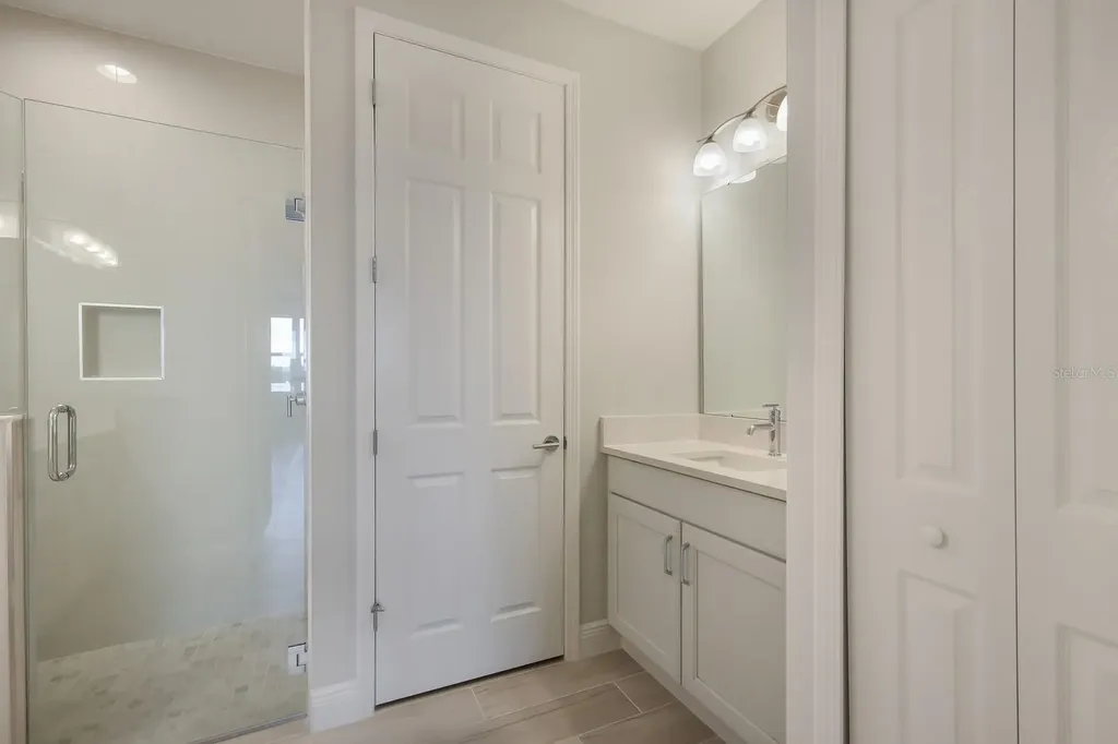 10748 Klee Avenue Bradenton FL 34212