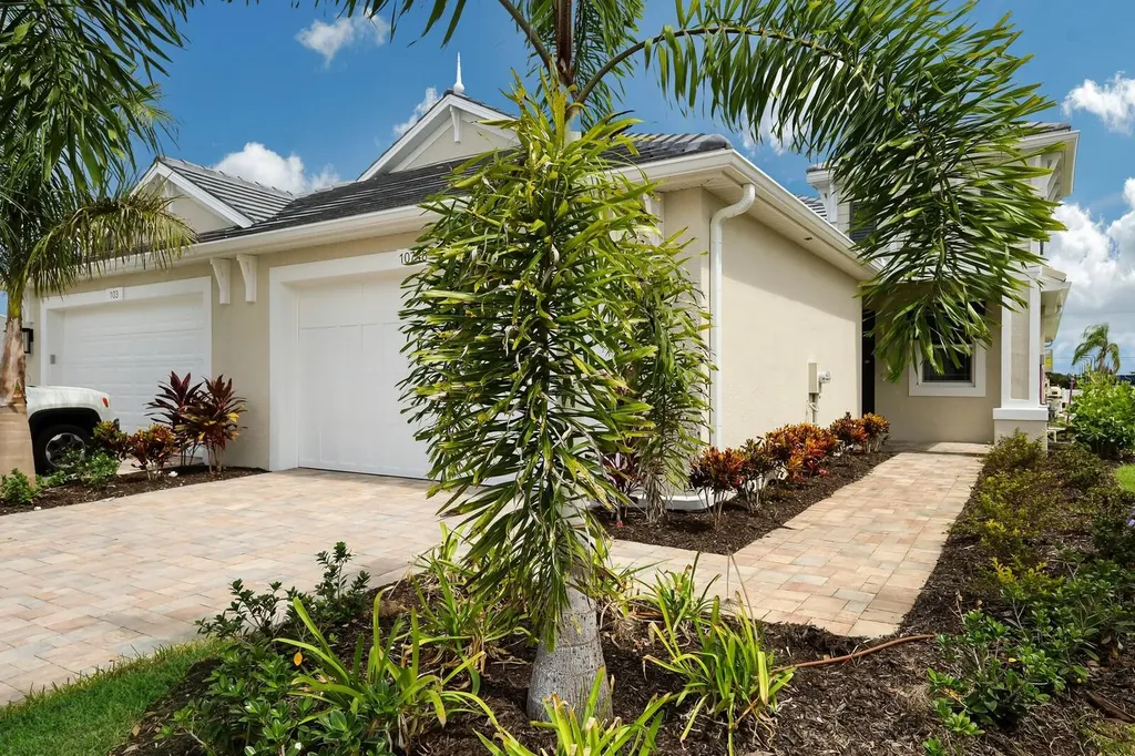 10748 Klee Avenue Bradenton FL 34212