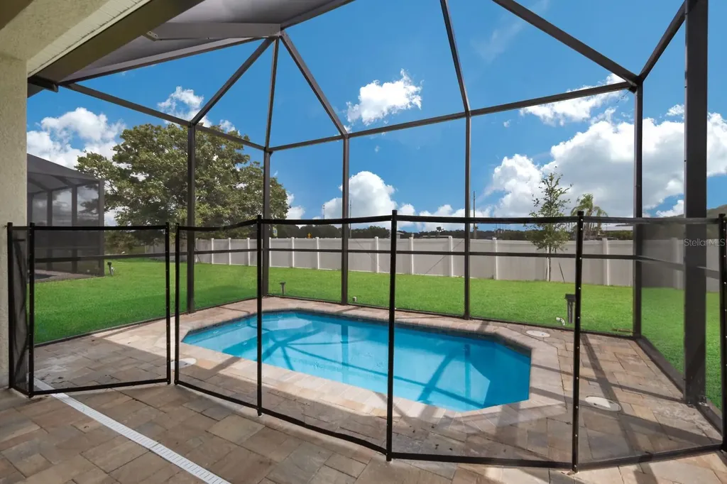10748 Klee Avenue Bradenton FL 34212