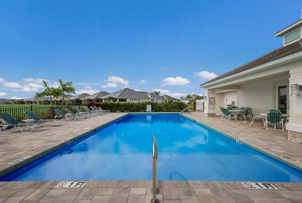 10748 Klee Avenue Bradenton FL 34212
