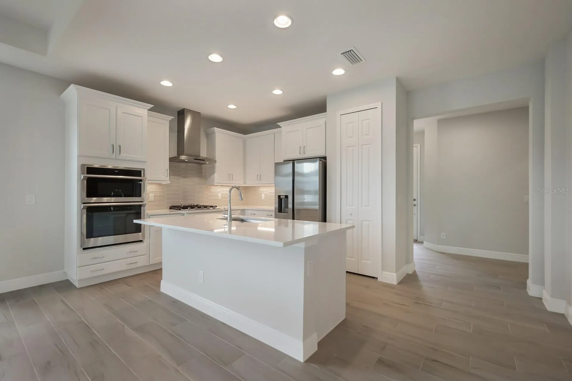 10748 Klee Avenue Bradenton FL 34212