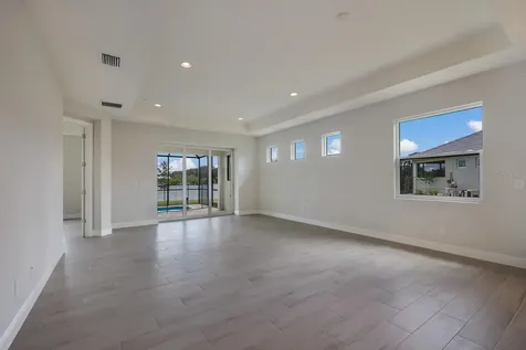 10748 Klee Avenue Bradenton FL 34212