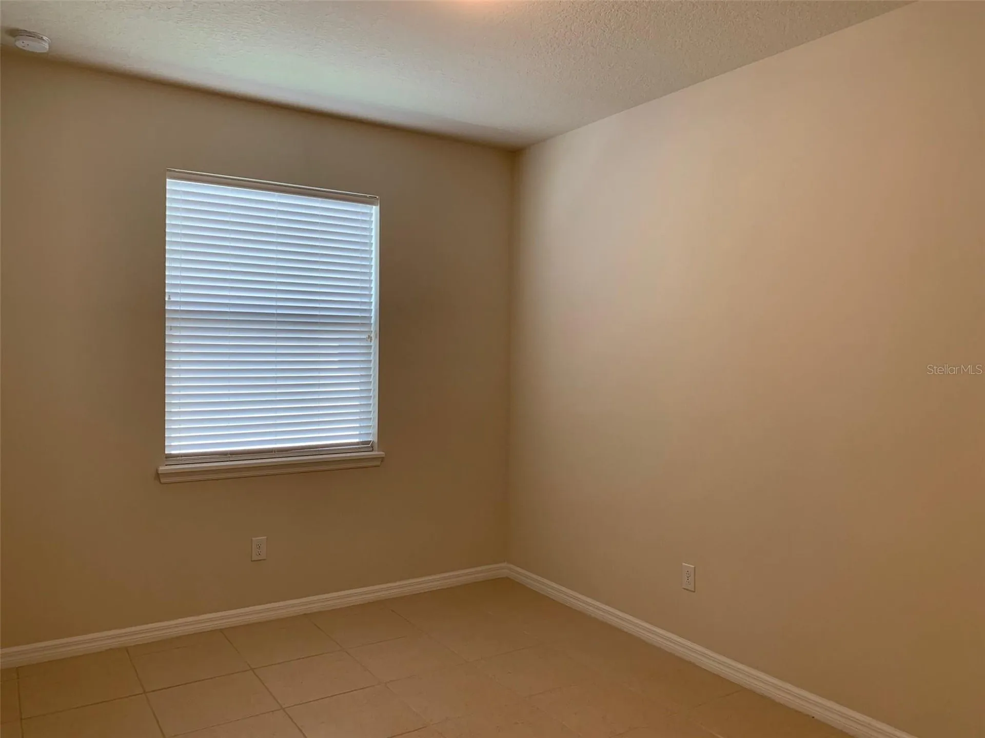 2860 Chantilly Avenue Kissimmee FL 34741