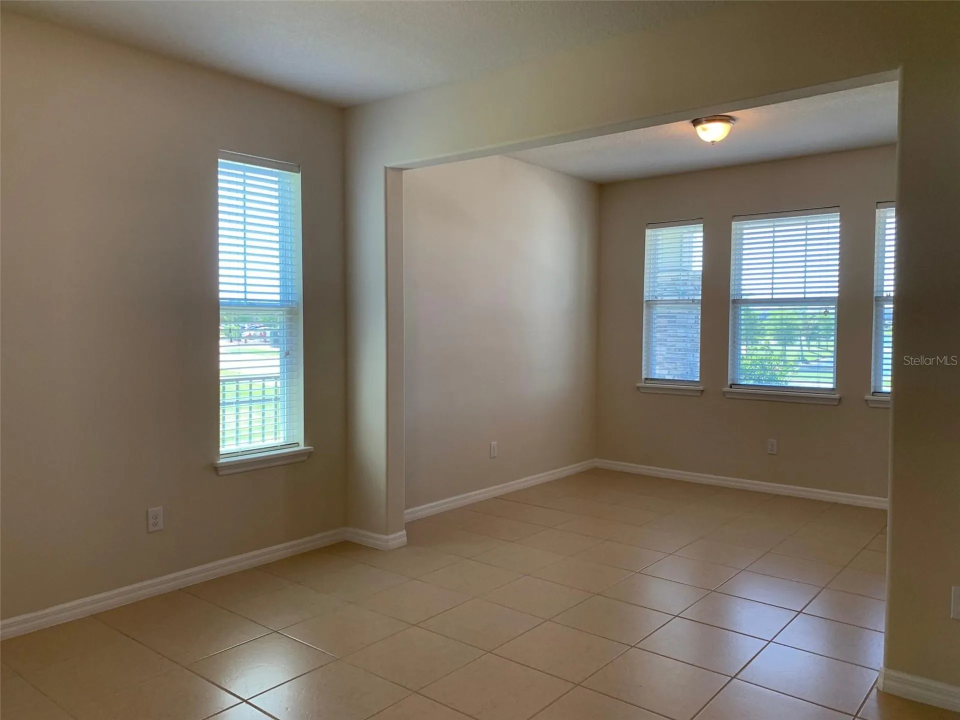 2860 Chantilly Avenue Kissimmee FL 34741