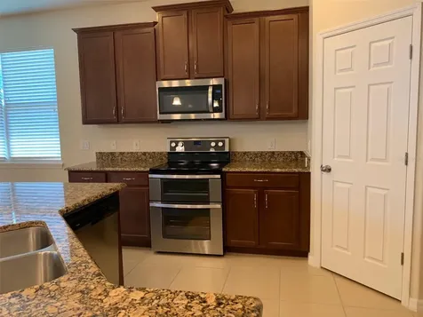 2860 Chantilly Avenue Kissimmee FL 34741