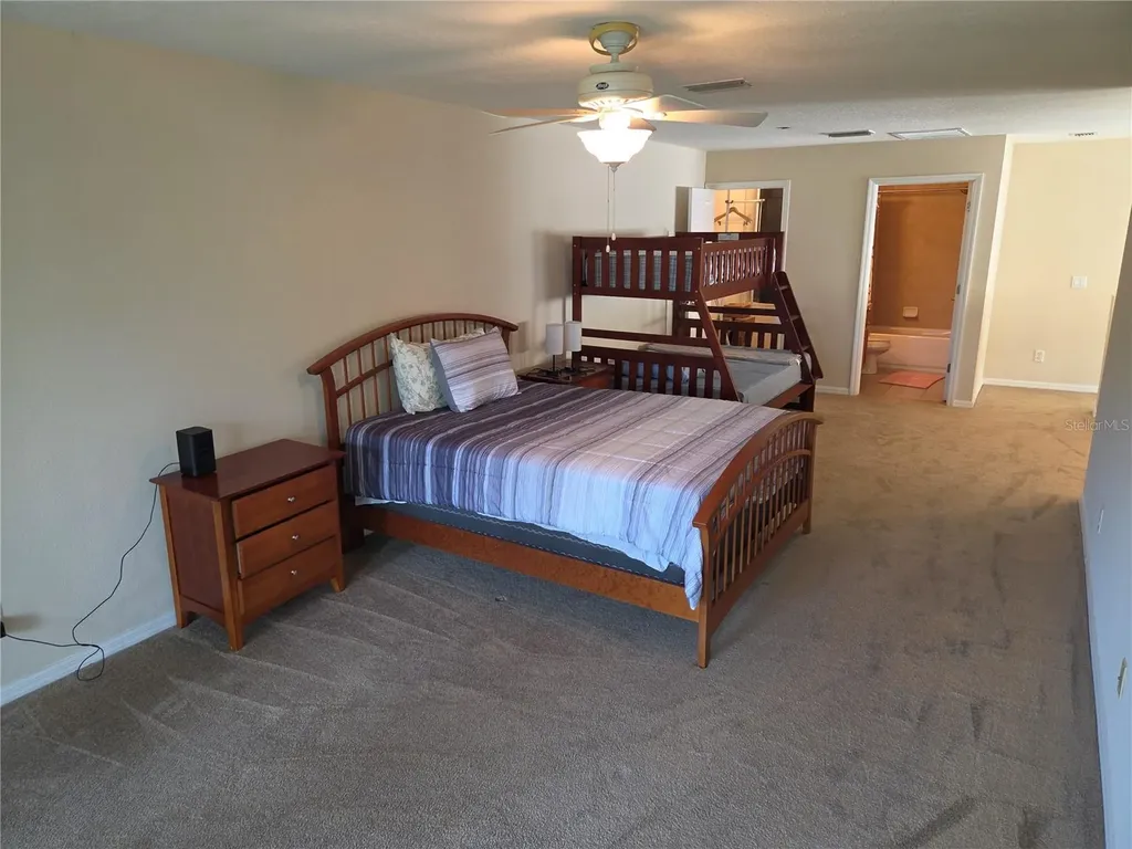 98 S Highland Avenue Tarpon Springs FL 34689