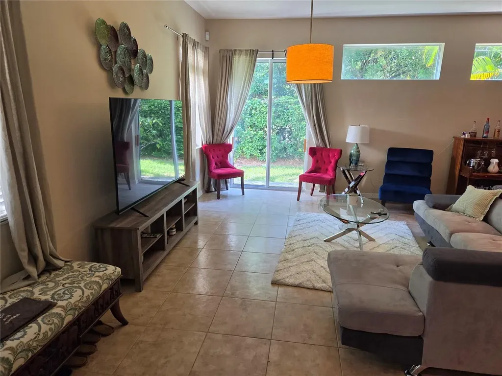 98 S Highland Avenue Tarpon Springs FL 34689