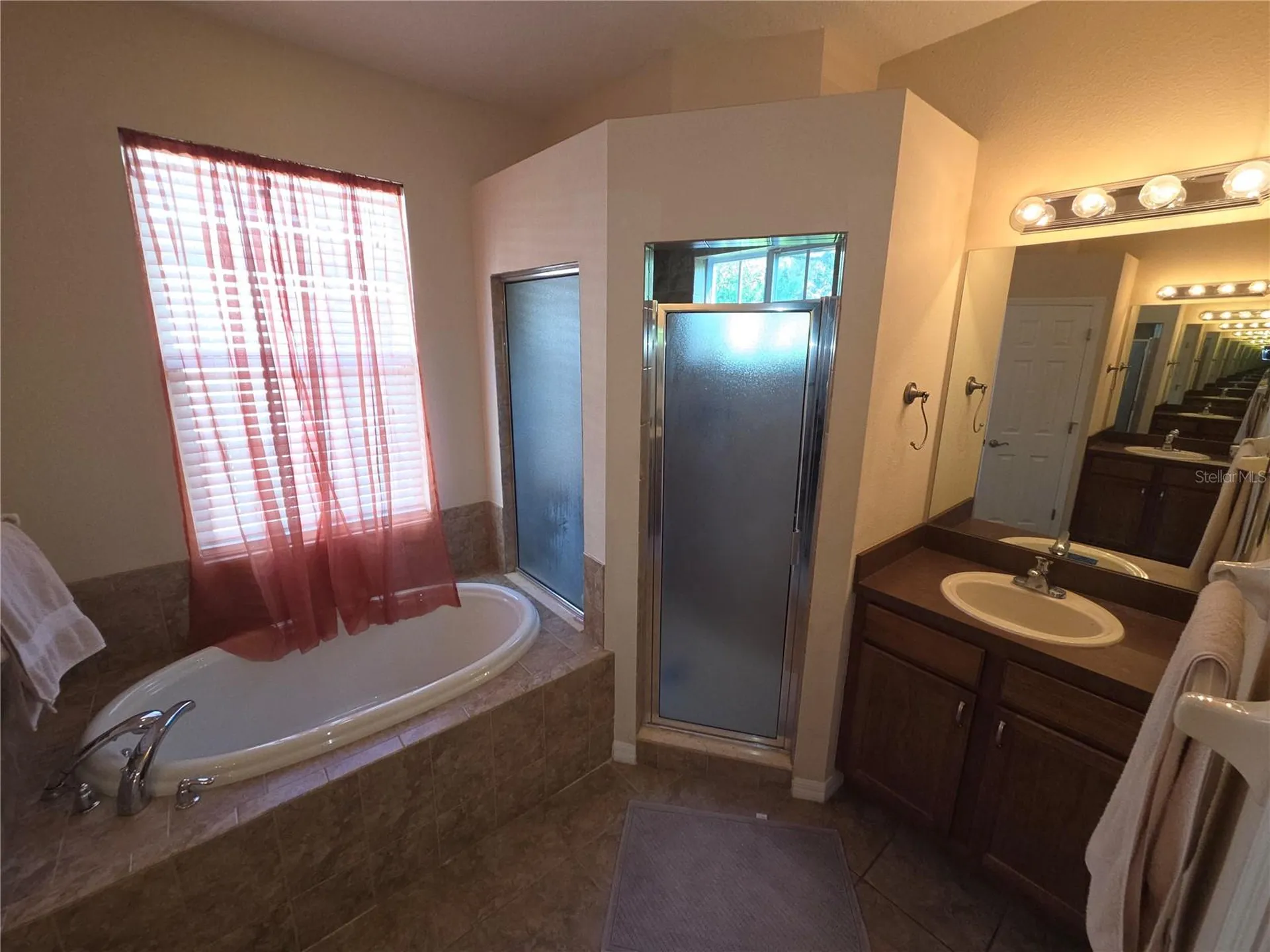 98 S Highland Avenue Tarpon Springs FL 34689