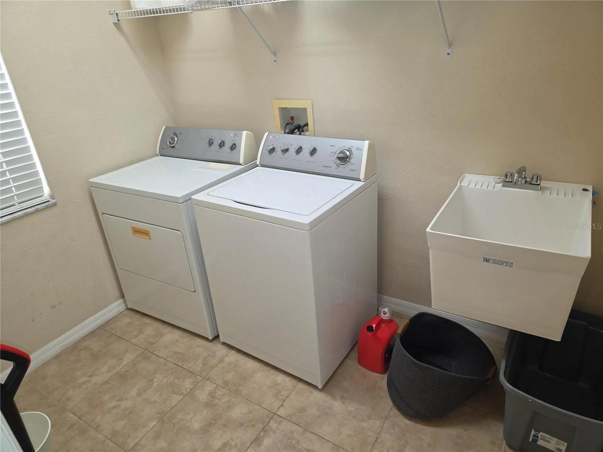 98 S Highland Avenue Tarpon Springs FL 34689