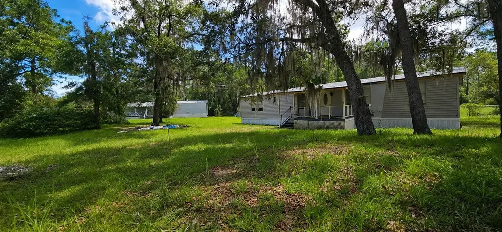 702 David Avenue Interlachen FL 32148