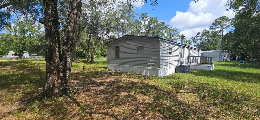 702 David Avenue Interlachen FL 32148
