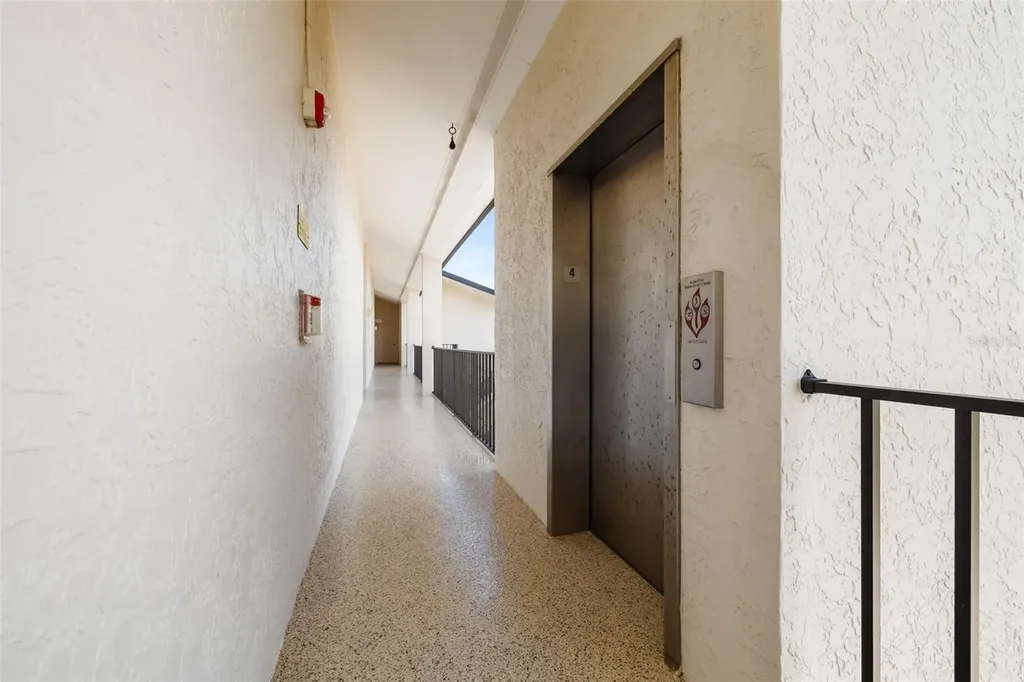6263 Midnight Pass Road Sarasota FL 34242