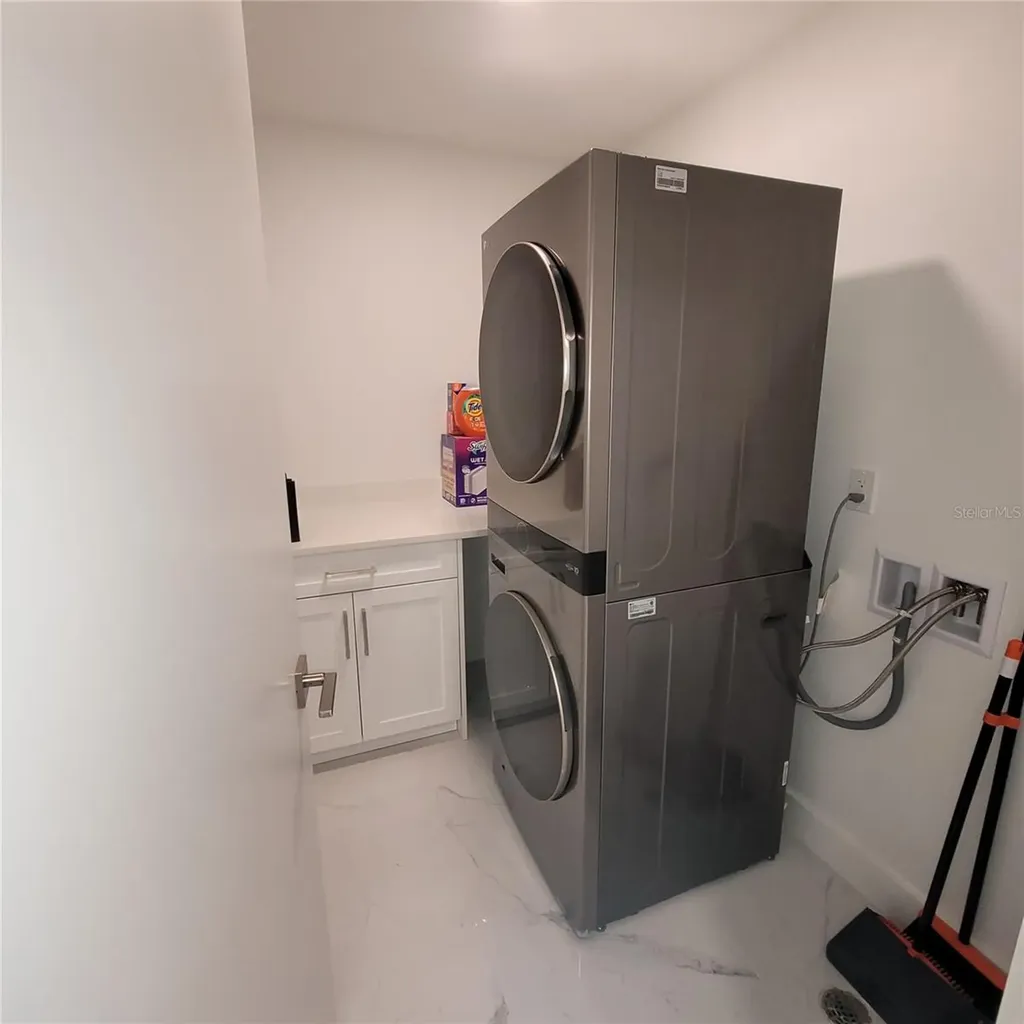 415 Island Way Clearwater Beach FL 33767