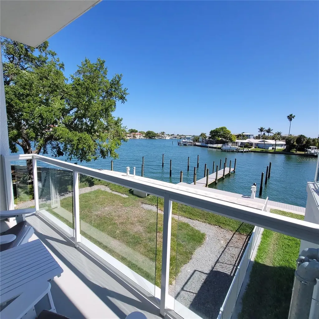 415 Island Way Clearwater Beach FL 33767