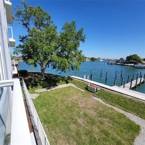415 Island Way Clearwater Beach FL 33767