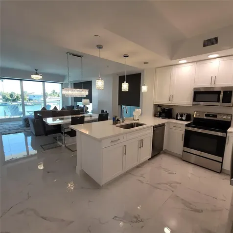415 Island Way Clearwater Beach FL 33767
