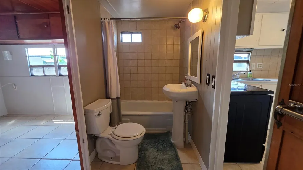 1114 Lakewood Circle W Lakeland FL 33801